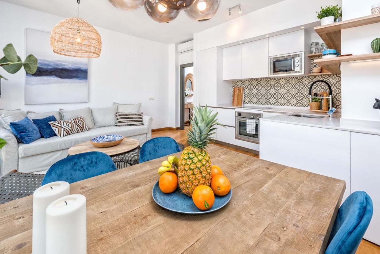 Christina Penthouse In Malaga By Solaga Holiday Homes Екстериор снимка
